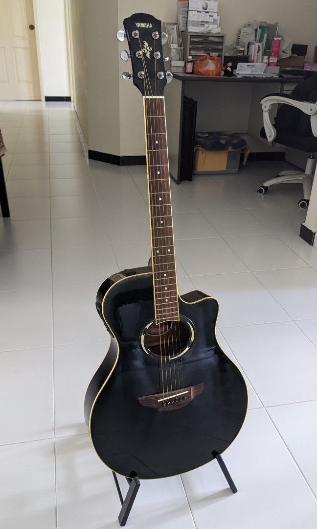 Yamaha APX500II Semi Acoustic Guitar