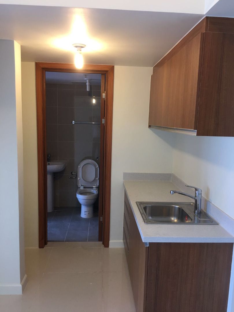 1BR SOHO in Eton Tower Makati for Rent, Property, Rentals, Apartments