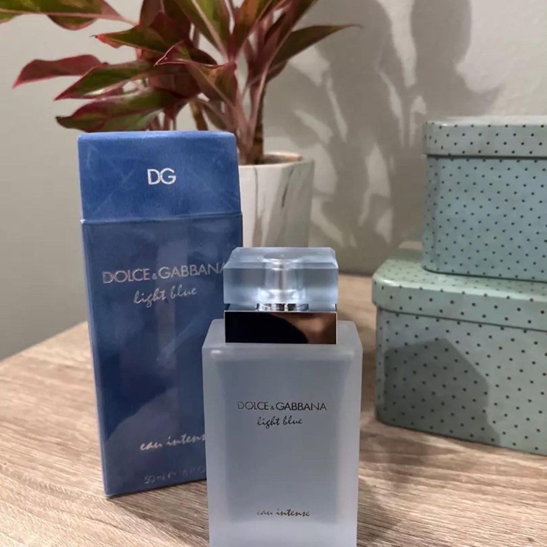 ? Dolce & Gabbana Light Blue Eau Intense 25mL Eau de Parfum For Women,  Beauty & Personal Care, Fragrance & Deodorants on Carousell