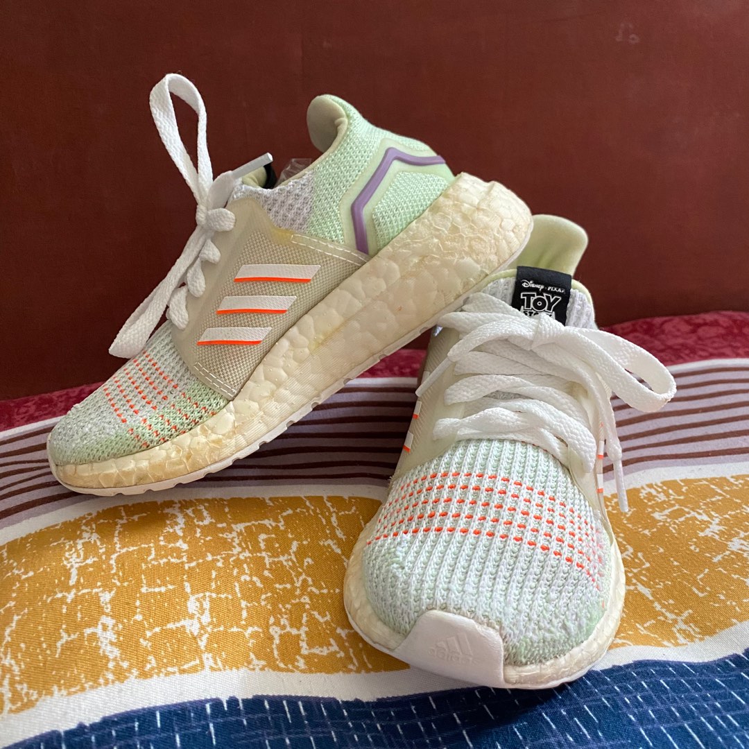 Toy story 4 outlet ultra boost mens