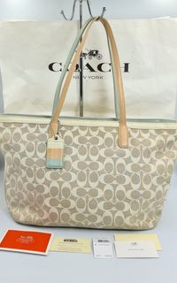Authentic Coach Bag With Cards, Dustbag and Paperbag