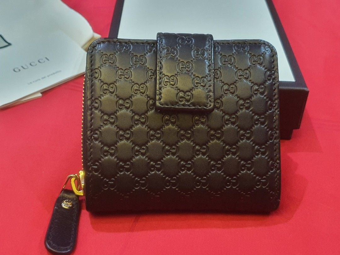 Authentic Gucci Bee Long Wallet, Women's Fashion, Bags & Wallets, Wallets &  Card Holders on Carousell
