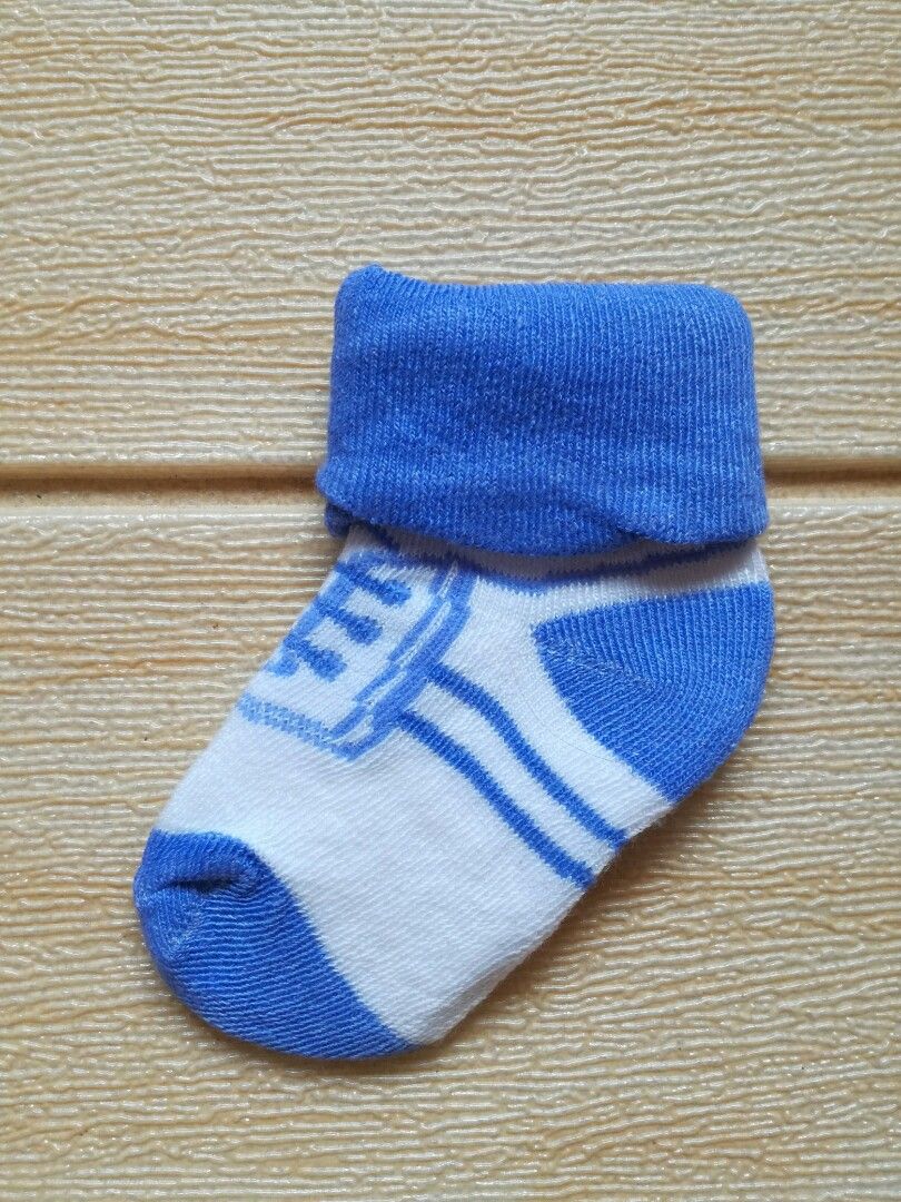 Baby Boy Socks 0-12 M (Category: Babies & Kids Fashion) located in Manila. Submitted by chic.dot.ph (Listing ID 1202778988, Image 2). Description: New Powder blue.