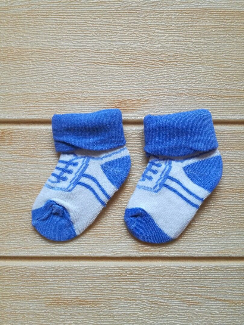 Baby Boy Socks 0-12 M (Category: Babies & Kids Fashion) located in Manila. Submitted by chic.dot.ph (Listing ID 1202778988, Image 1). Description: New Powder blue.