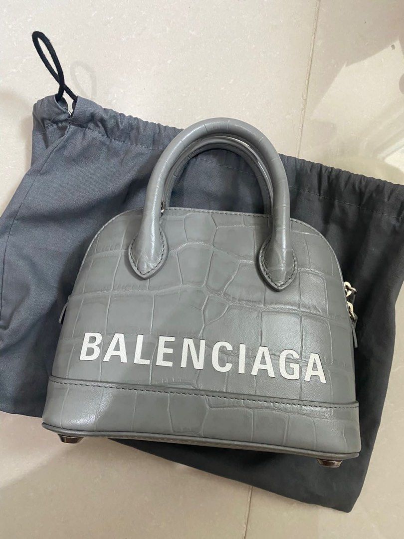 Balenciaga saks discount off fifth