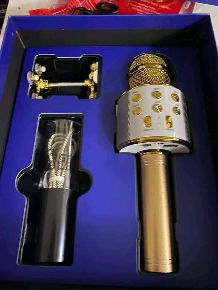 Bluetooth Mic Gift pack, Audio, Microphones on Carousell