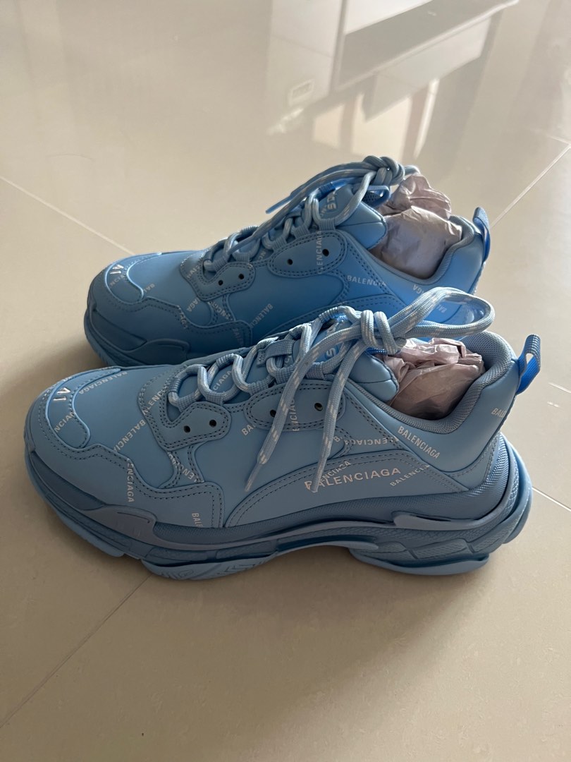 Brand new Balenciaga Triple S Sneaker Luxury Sneakers Footwear