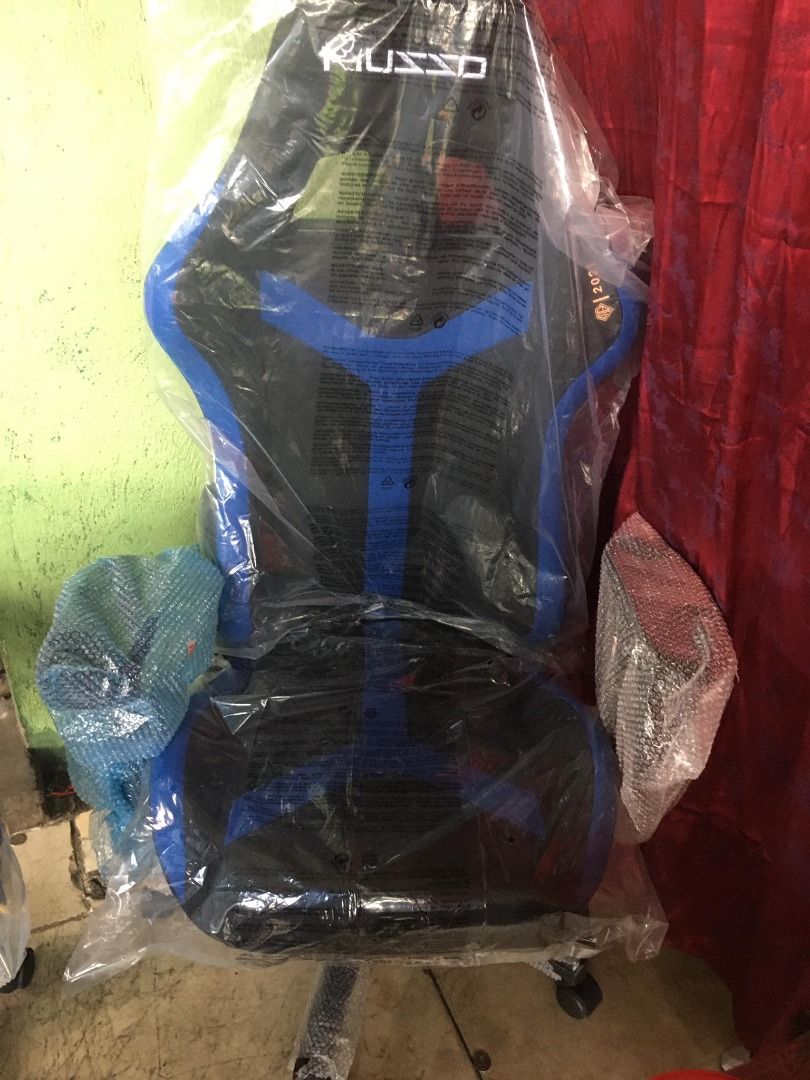 Brand New Muzzo Gaming Chair, Furniture & Home Living, Furniture ...