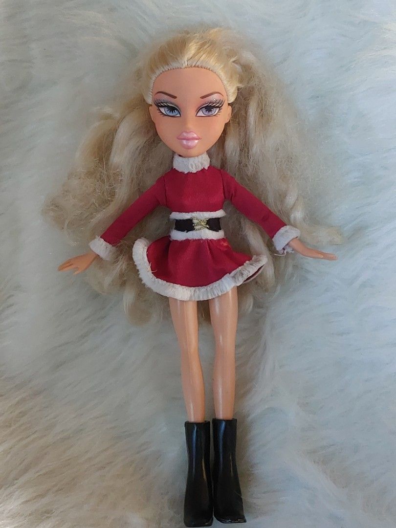 Bratz sales holiday cloe