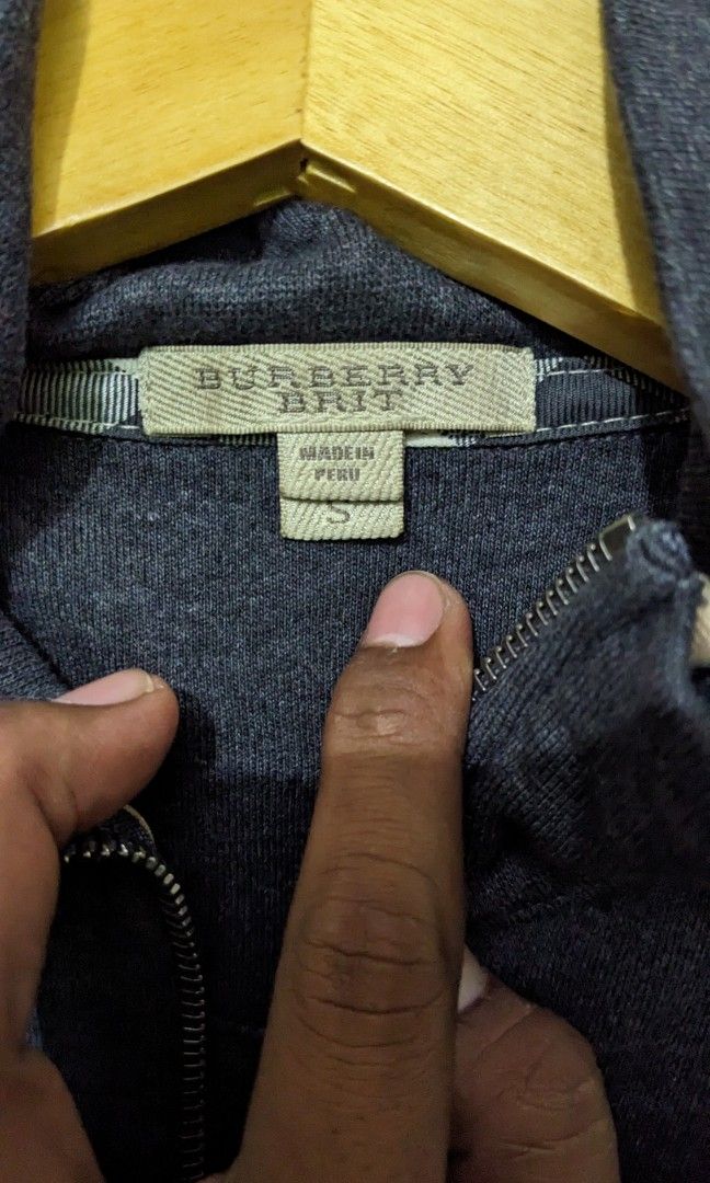 BURBERRY BRIT made in Peru Pullover Sweater