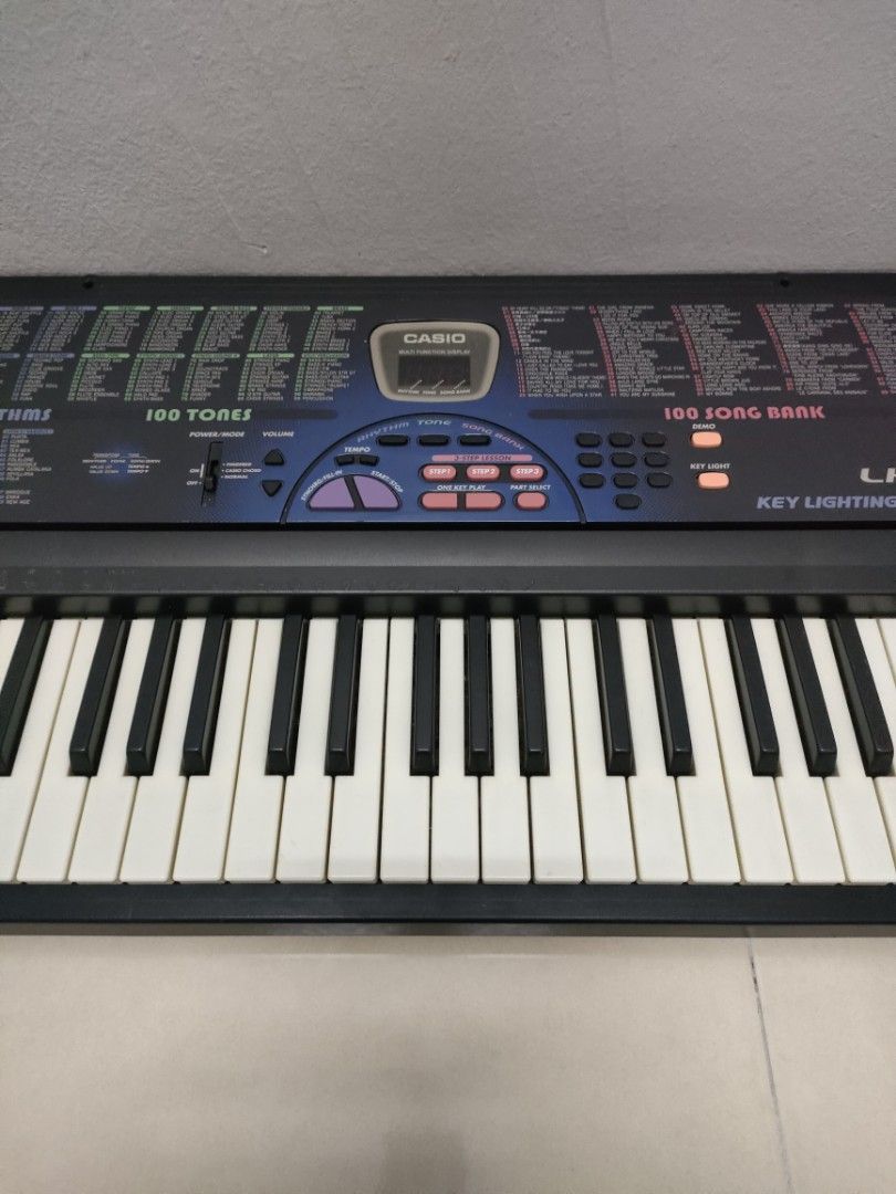 Casio LK30 Key Lighting Keyboard, Hobbies & Toys, Music & Media