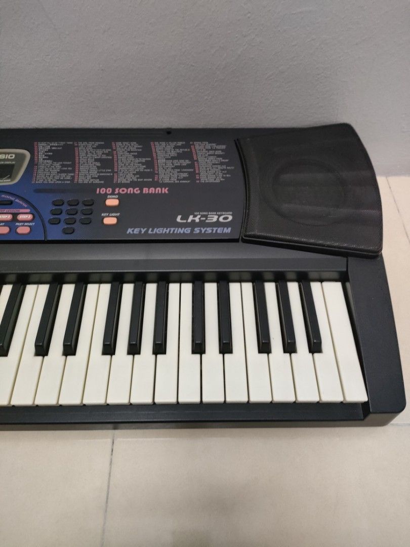 Casio LK30 Key Lighting Keyboard, Hobbies & Toys, Music & Media