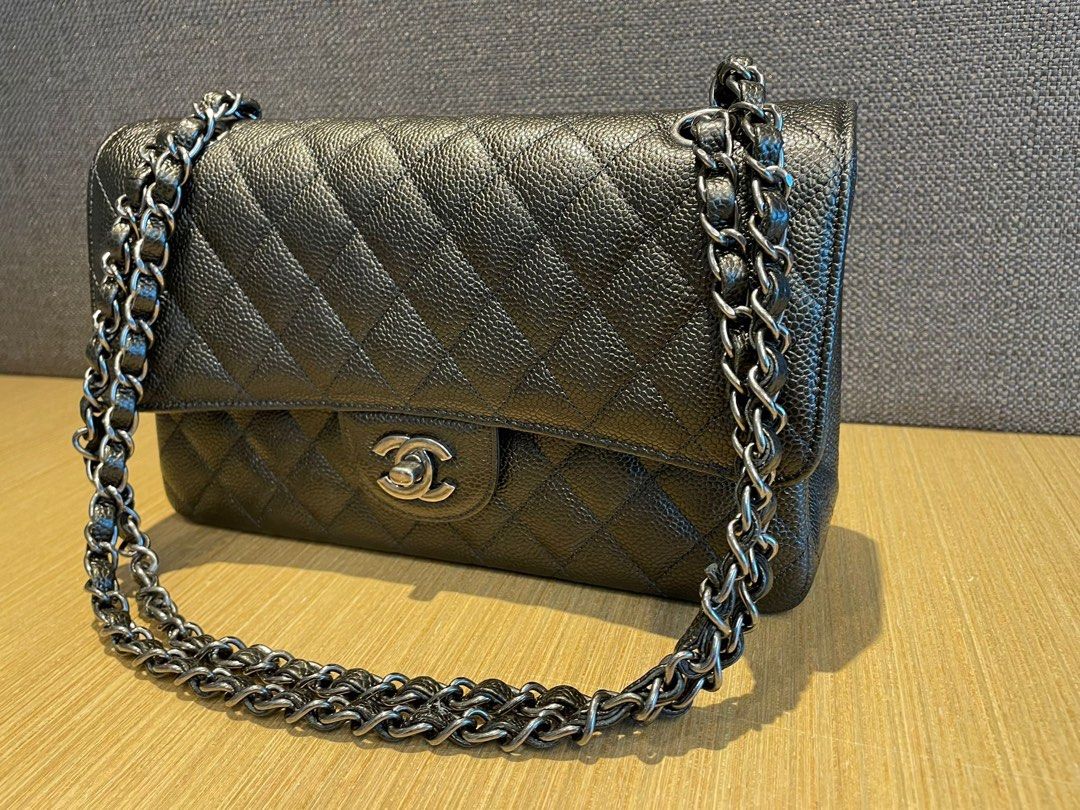 Chanel Classic Flap Medium, Luxury, Bags & Wallets on Carousell
