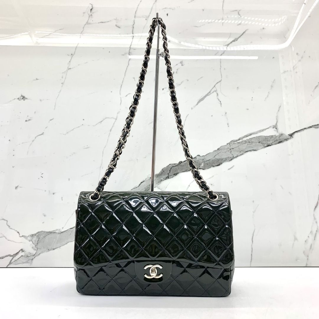 CHANEL GREEN PATENT LEATHER JUMBO W FLAP NO.18 SHOULDER BAG 227033557 EK,  Luxury, Bags & Wallets on Carousell