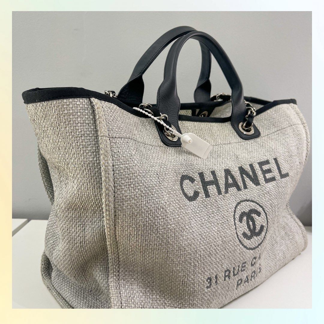 Chanel woven straw raffia large deauville tote discount