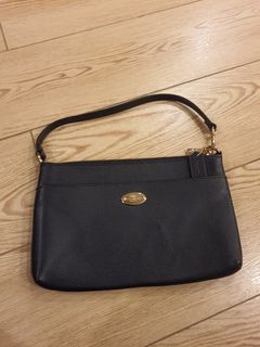 (Category: ) located in . Submitted by harta123 (Listing ID 1202826717, Image 1). Description: .