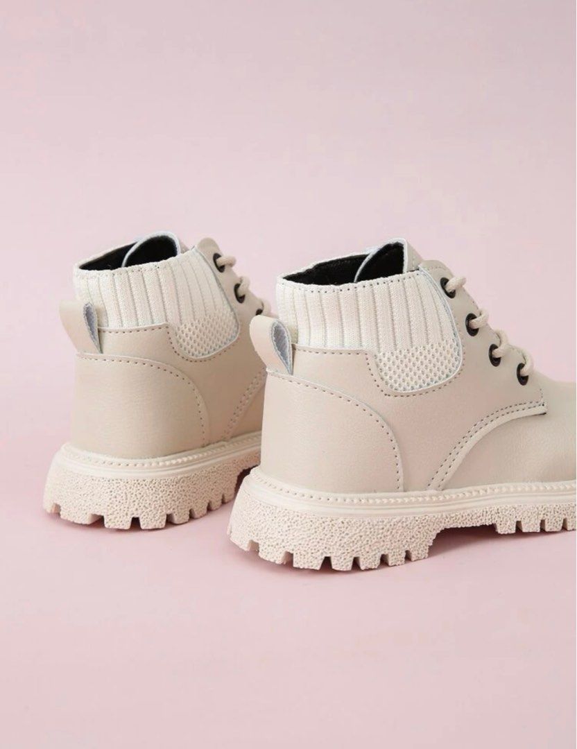 Cream boots for girls EU27