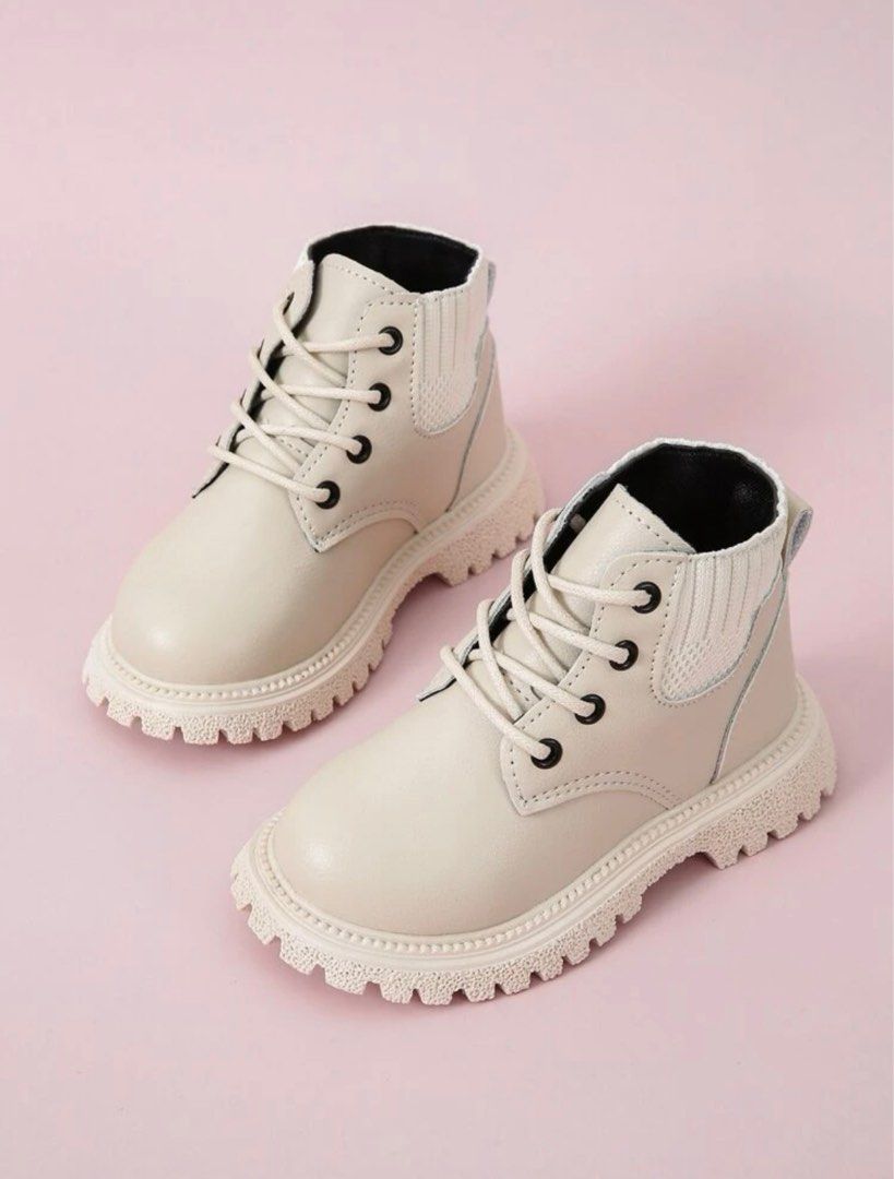 Girls discount white boot