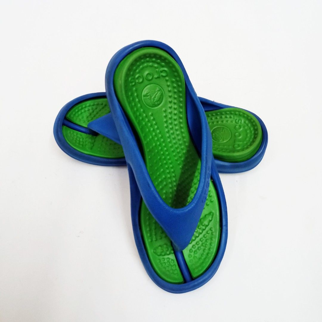 Crocs womens store thong sandals