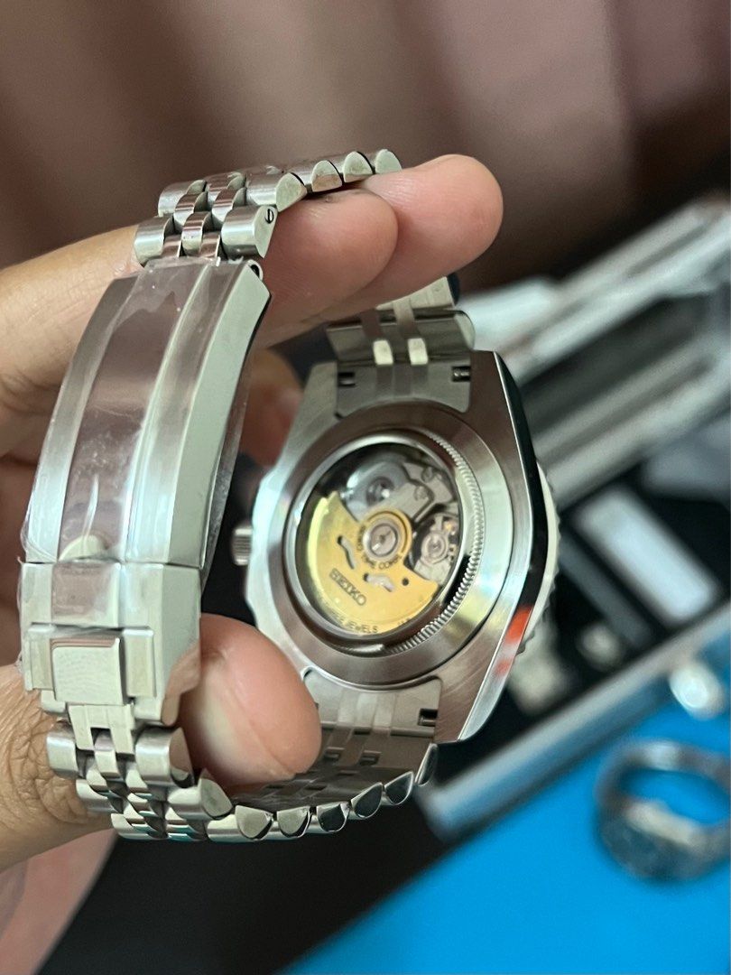 Custom Seiko Batman Blue Dial (Seiko NH35A Movement), Men's Fashion, Watches  & Accessories, Watches on Carousell