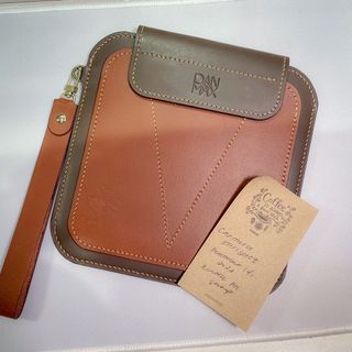 Dan & Max Magnetic Leather Sleeve/Case with Wrist Strap for Kindle Oasis 2/3