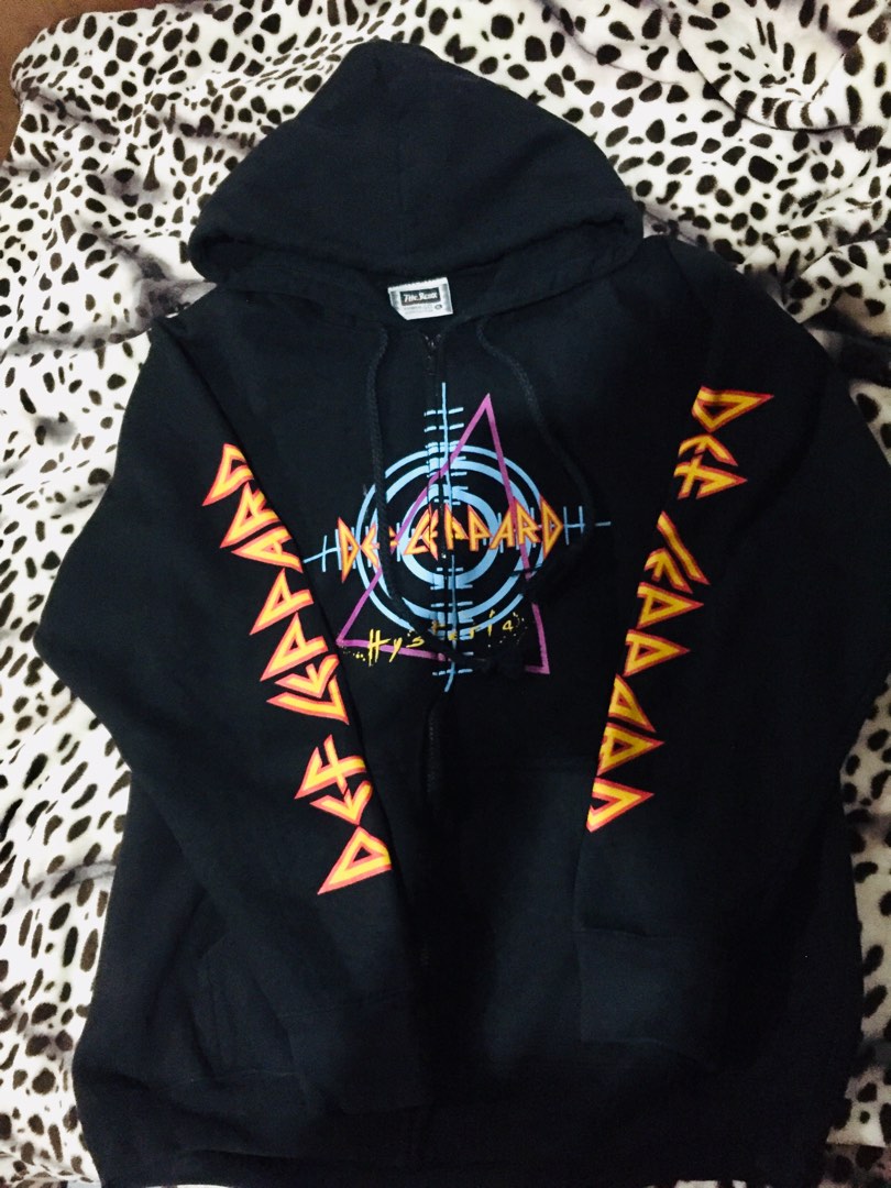 Def lepard zip hoodie jacket, Men's Fashion, Tops & Sets, Hoodies on Carousell