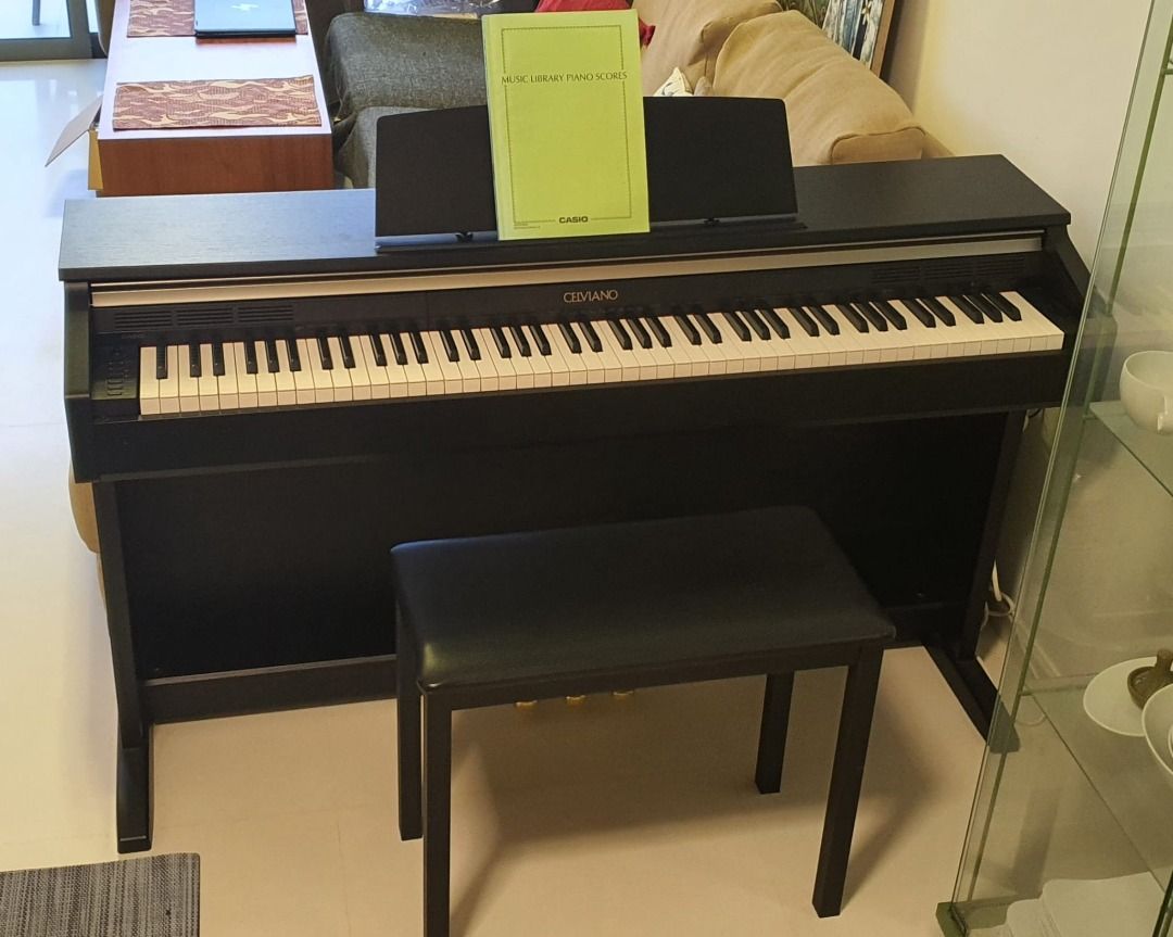 Digital Piano Casio Celviano AP 220 BK with stool in a very good condition