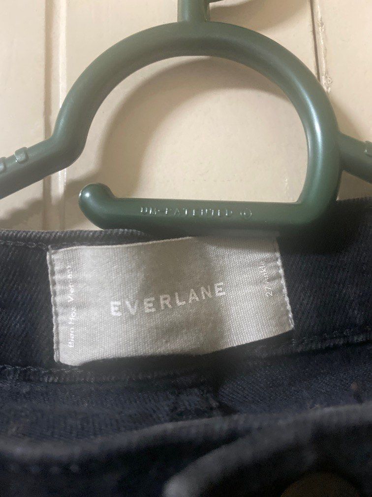 Everlane Ankle Skinny Jeans (Category: Jeans) located in Quezon City. Submitted by chilltrain (Listing ID 1202873649, Image 3). Description: Waist line size 27 Free shipping within Metro Manila.