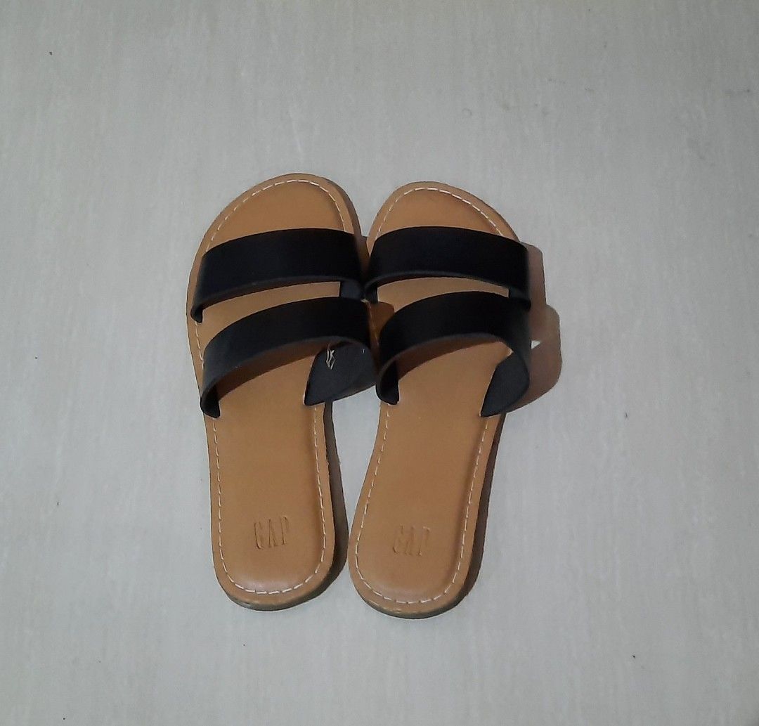Gap Sandals/ Slippers US6 with FREEBIE, Women's Fashion, Footwear