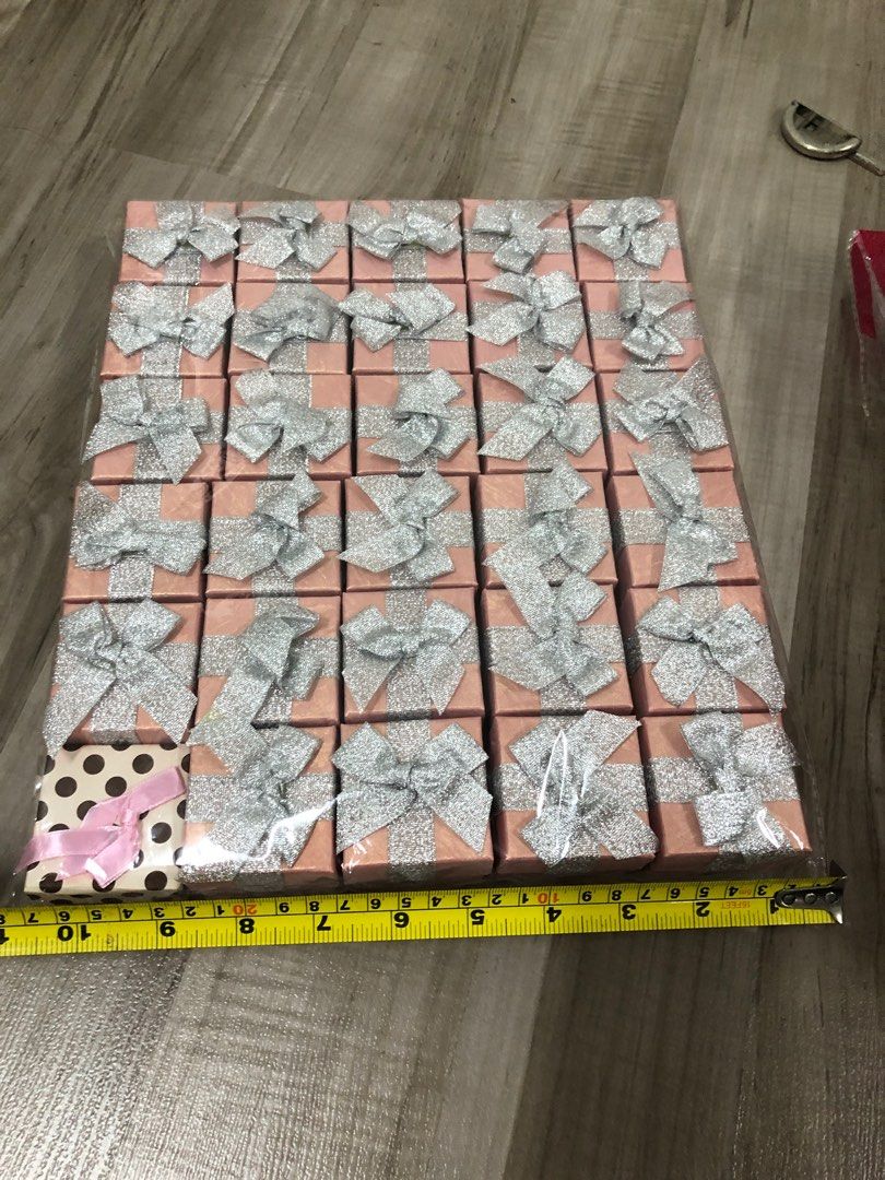 Gift boxes various sizes, Food & Drinks, Gift Baskets & Hampers on