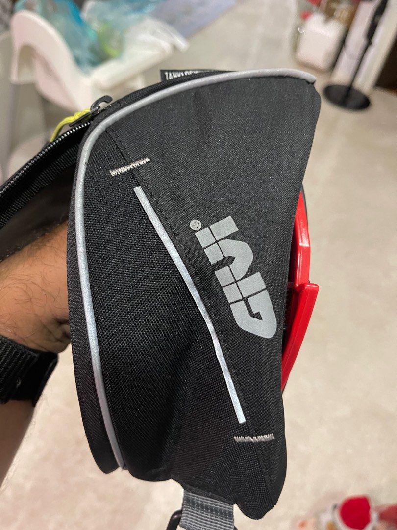 Givi EA123 5 litre tank bag, Motorcycles, Motorcycle Accessories on