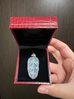 Grade A jade 18K rose gold pendant