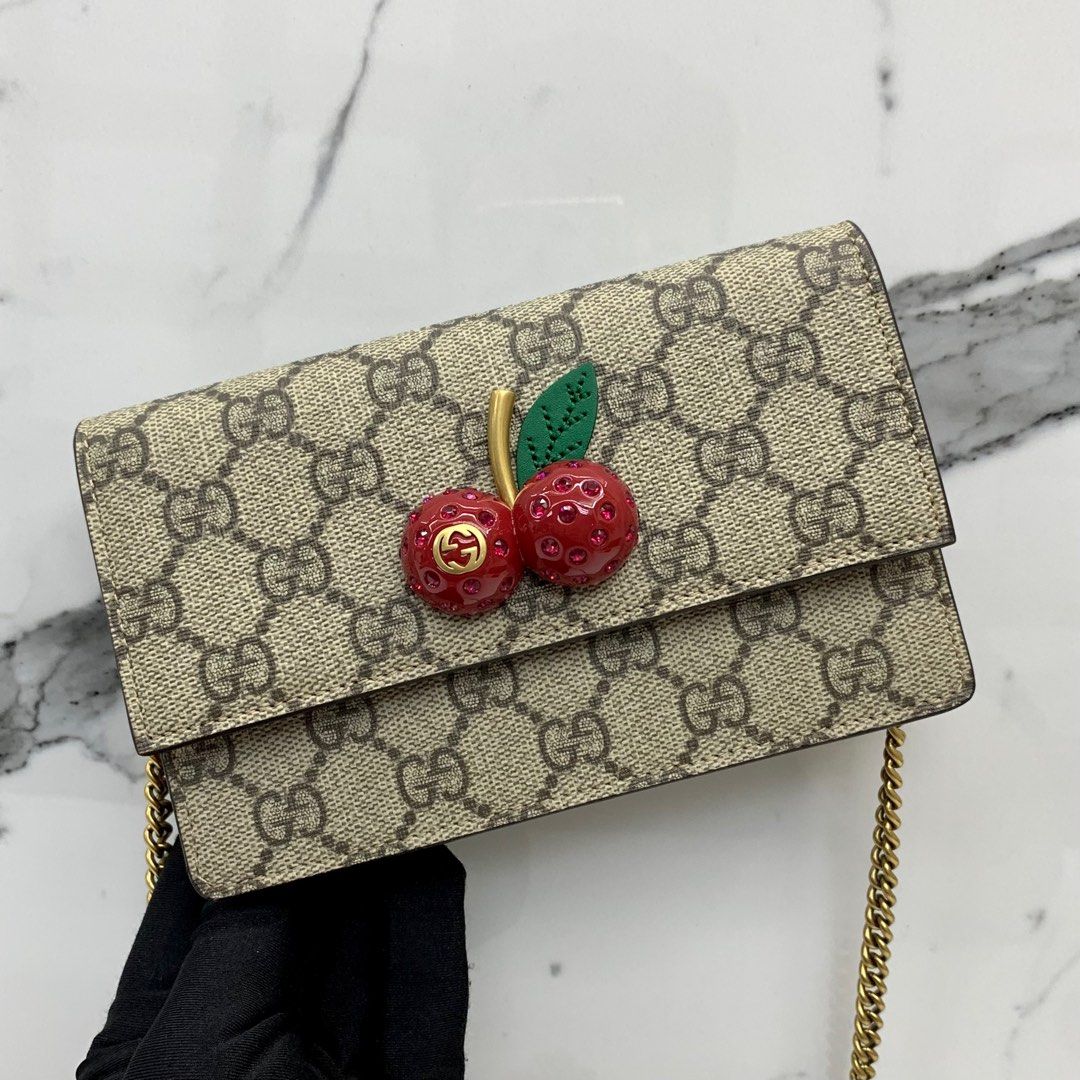 Gucci 481291 store
