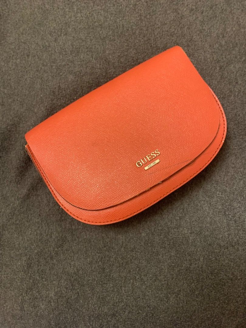GUESS BAG, Women's Fashion, Bags & Wallets, Crossbody Bags on Carousell