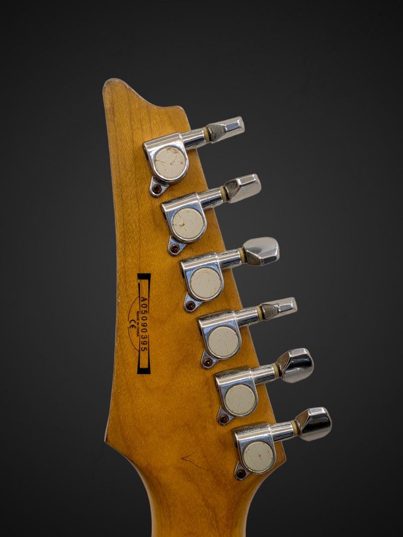 Ibanez Electric Guitar HSH, Hobbies & Toys, Music & Media, Musical