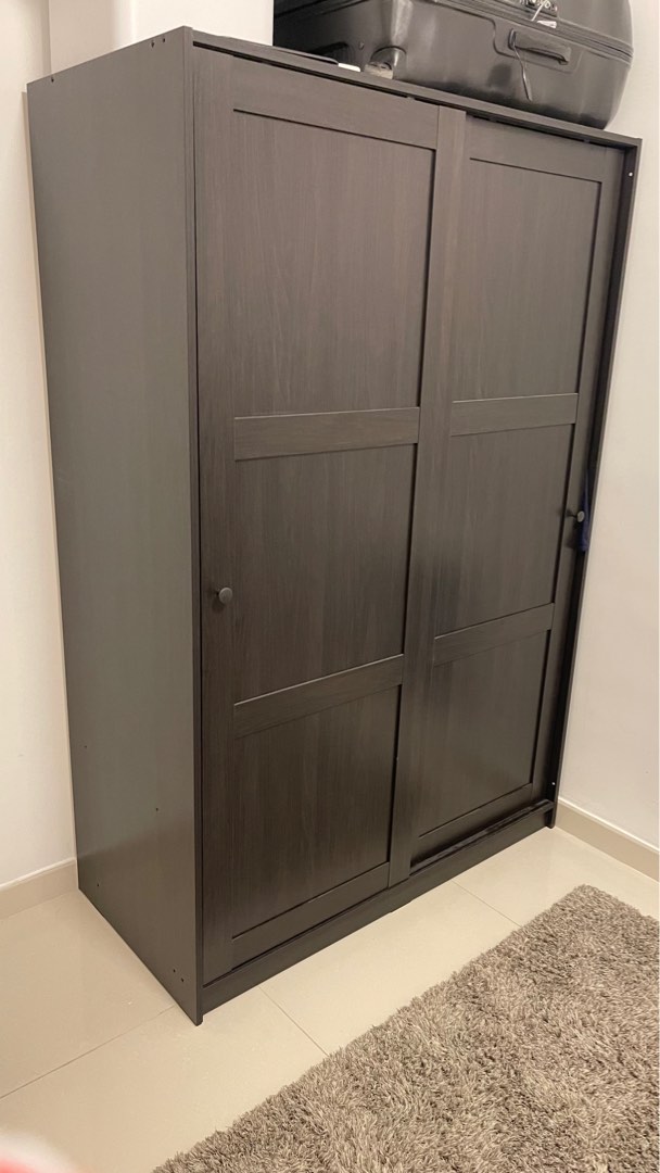 IKEA RAKKESTAD wardrobe with sliding doors, blackbrown, 傢俬＆家居, 傢俬, 書櫃