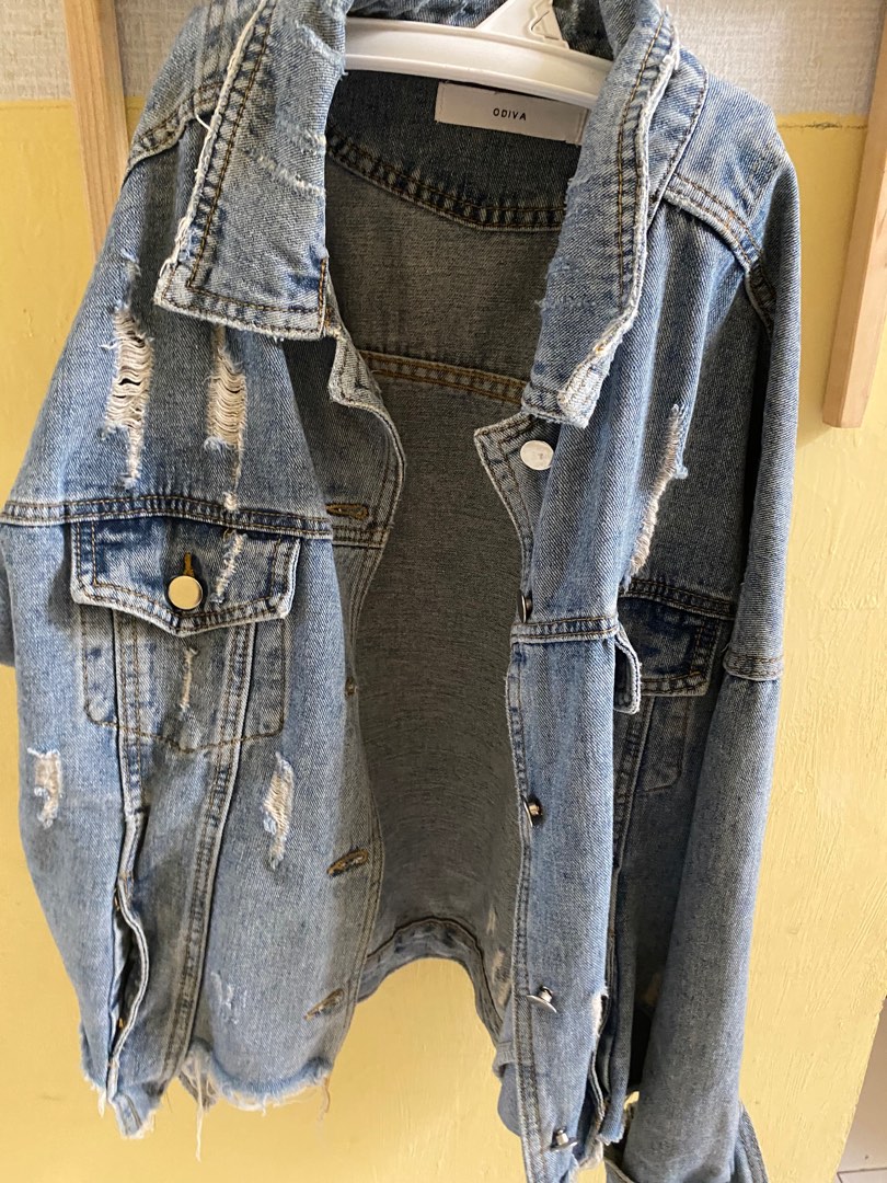 Jaket hotsell ripped jeans