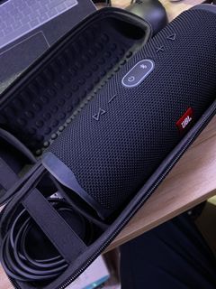 JBL Charge 4
