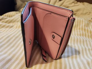 （分類：）位於 。 由 Giggii 提交（商品編號 1202824410，圖片 1）。簡介： 。
