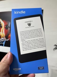 11th Gen Kindle Basic 2022 Latest - usb c. sharper images, 2x storage
