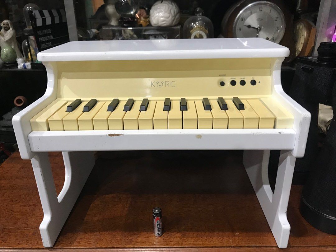 Korg mini piano (Category: Musical Instruments) located in Baguio. Submitted by nalyns_unique_finds (Listing ID 1202847100, Image 2). Description: See photos for details .