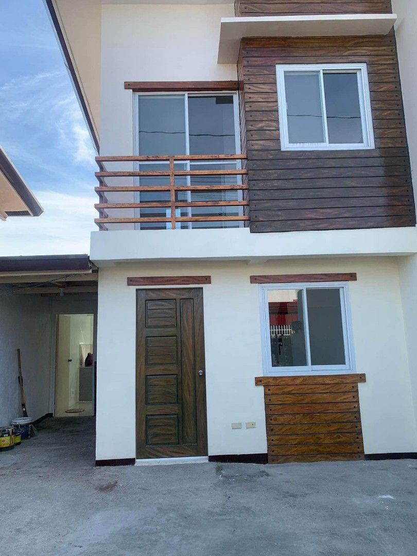 La Residencia Calumpit H&L, Property, For Sale, House & Lot on Carousell