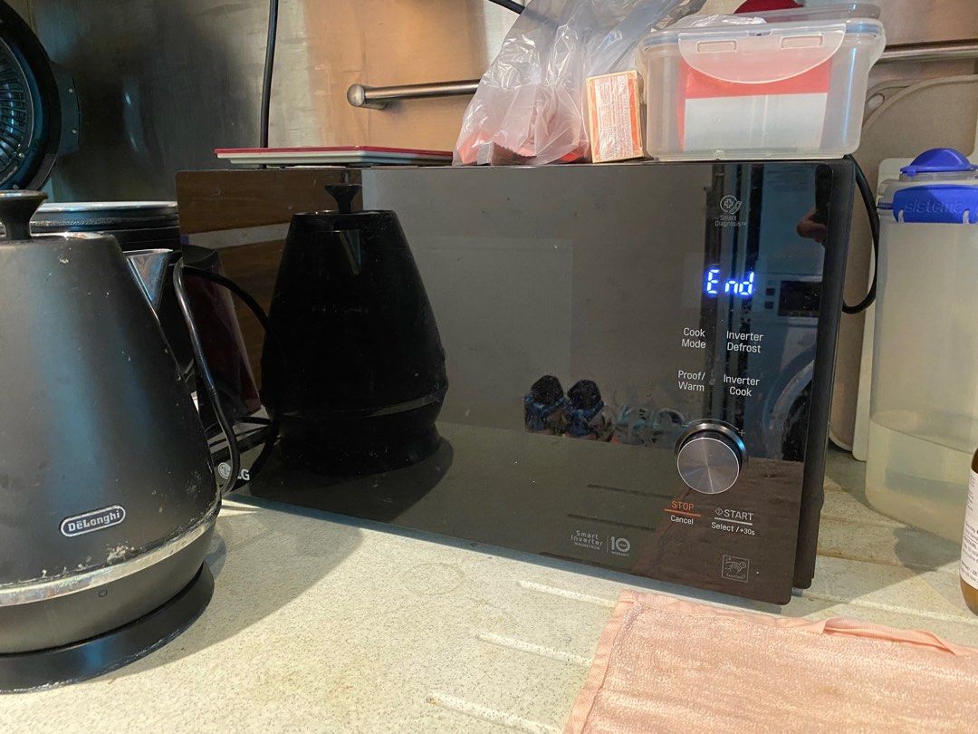 LG MH6565DIS 25L Grill Neochef Smart Inverter Microwave Oven, TV & Home