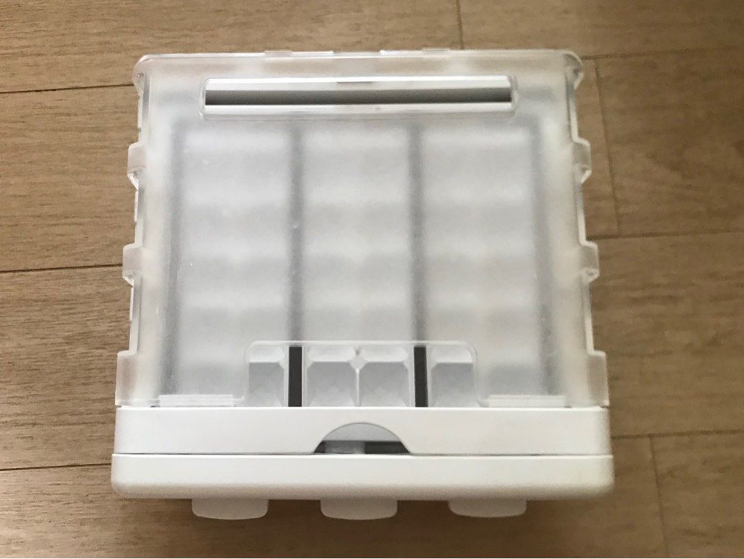 LG movable Freezer Twist Ice Maker Tray, TV & Home Appliances, Kitchen