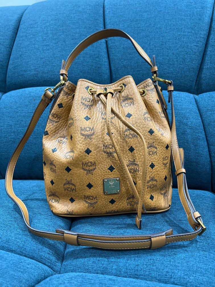 Mcm bucket bag price clearance