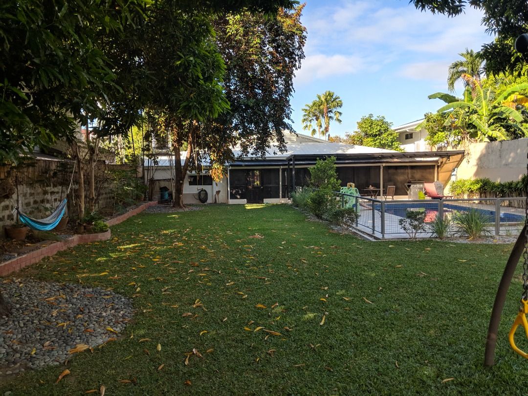 Merville Park Executive Row 504sqm Lot for Sale Direct Owner, Property