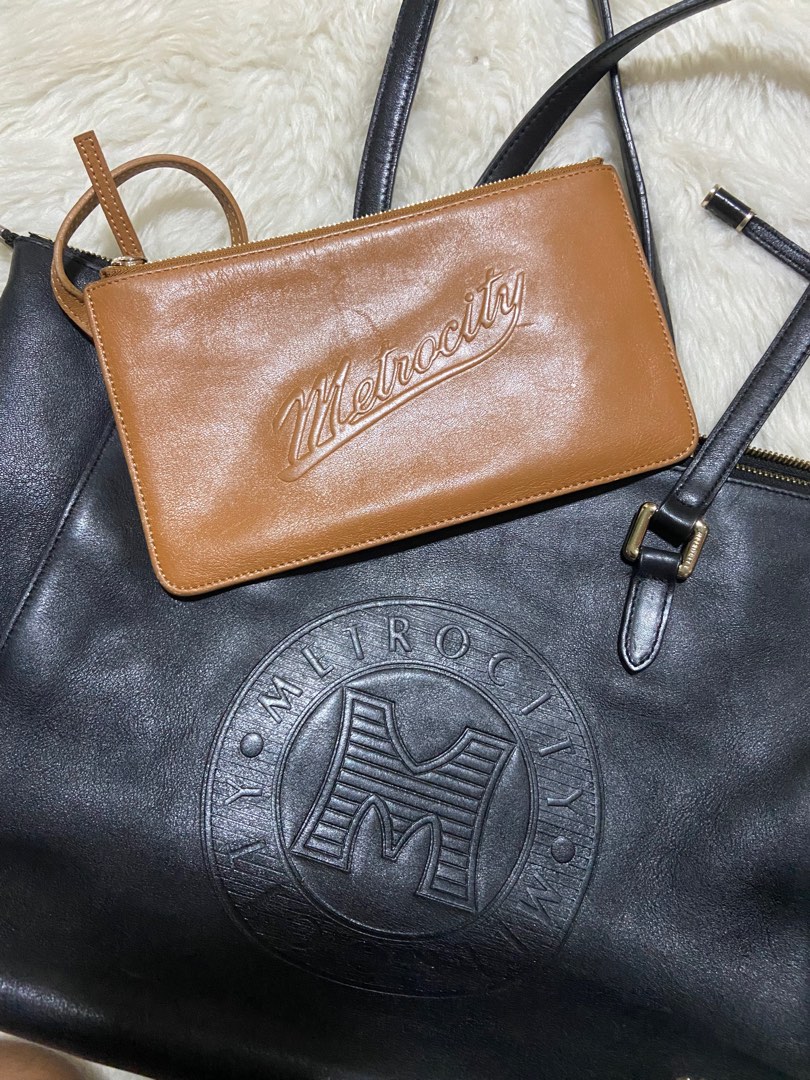 Metrocity Tote Bag, Women's Fashion, Bags & Wallets, Shoulder Bags on ...