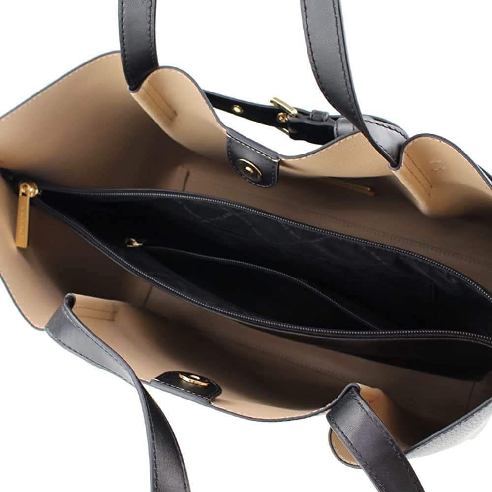 Michael Kors MK Emilia Large Tote Bag (Category: Luxury Bags & Wallets) located in Quezon City. Submitted by lovedthem (Listing ID 1202736268, Image 2). Description: Michael Kors Emilia Large Tote Leather Shoulder Purse Handbag in Black.