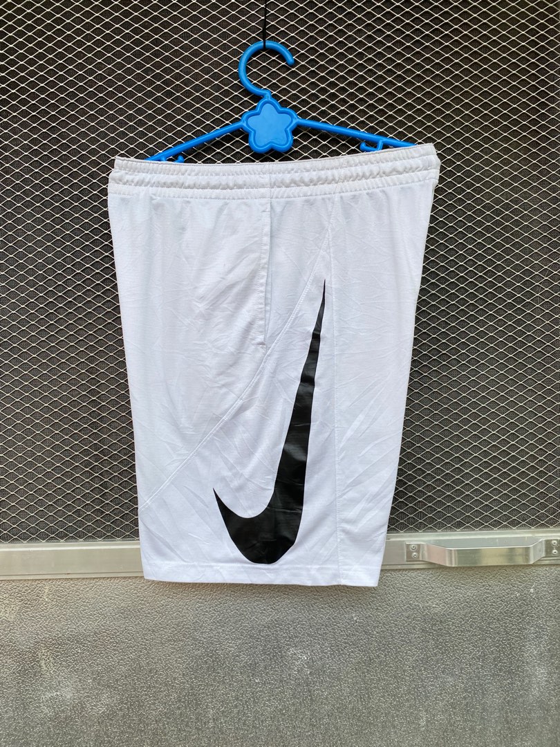 Nike HBR, Men's Fashion, Bottoms, Shorts on Carousell