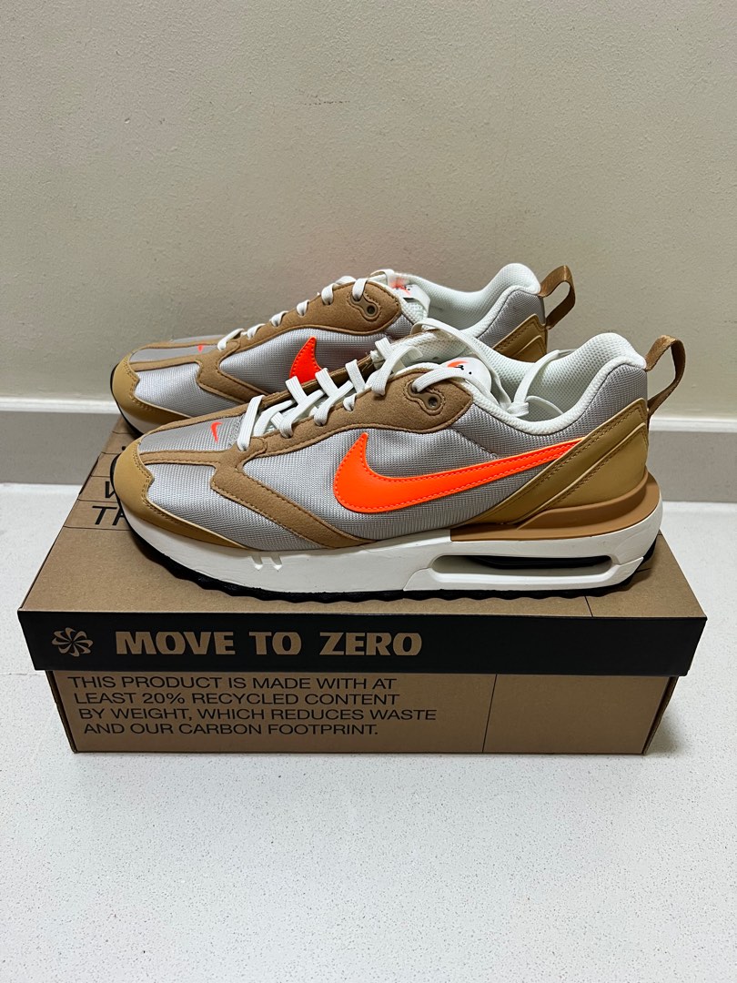 Nike Men Air Max Dawn Shoes Elemental Gold Size US 8.5 Men s